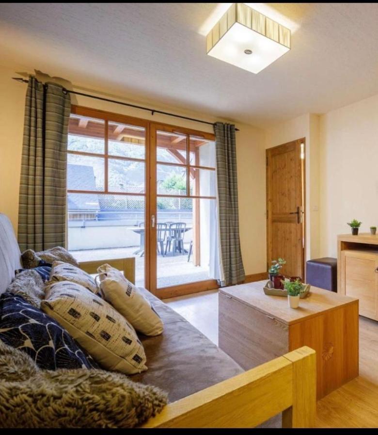 Appartements Avec Piscine Interieure Sauna Parking Etage 1 Au Centre Du Village Dans Residence Cami Real 생라리술랑 외부 사진
