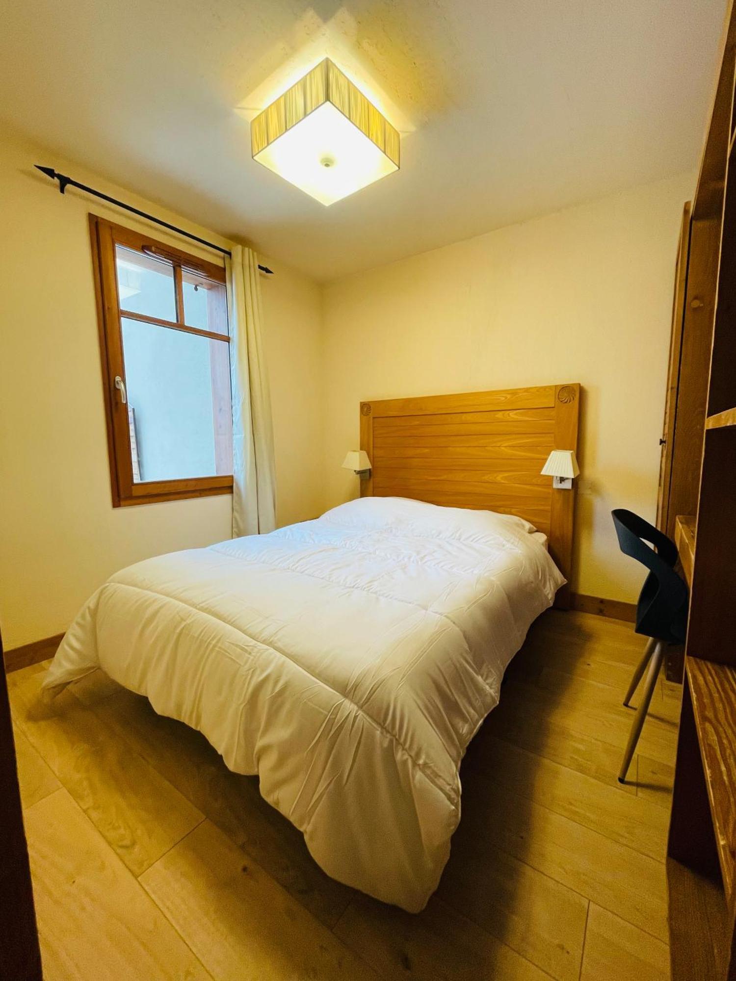 Appartements Avec Piscine Interieure Sauna Parking Etage 1 Au Centre Du Village Dans Residence Cami Real 생라리술랑 외부 사진